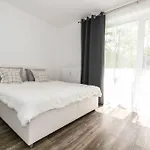 Alure Residences 1 & 24h Self Check-in, Free Parking In Front Of The Building, New Building, Terrace, Cafe With Breakfast In The Building, Next To The Aqua Park