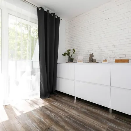 Alure Residences 1 & 24h Self Check-in, Free Parking In Front Of The Building, New Building, Terrace, Cafe With Breakfast In The Building, Next To The Aqua Park Lejlighed