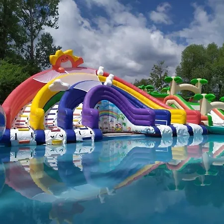 Apartment Alure Residences 1 & 24h Self Check-in, Free Parking In Front Of The Building, New Building, Terrace, Cafe With Breakfast In The Building, Next To The Aqua Park Banská Bystrica