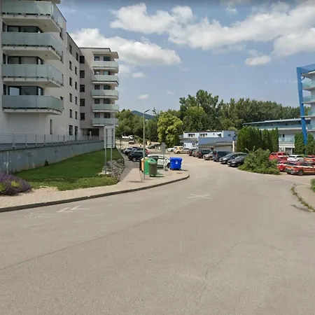 Alure Residences 1 & 24h Self Check-in, Free Parking In Front Of The Building, New Building, Terrace, Cafe With Breakfast In The Building, Next To The Aqua Park * Банска-Бистрица