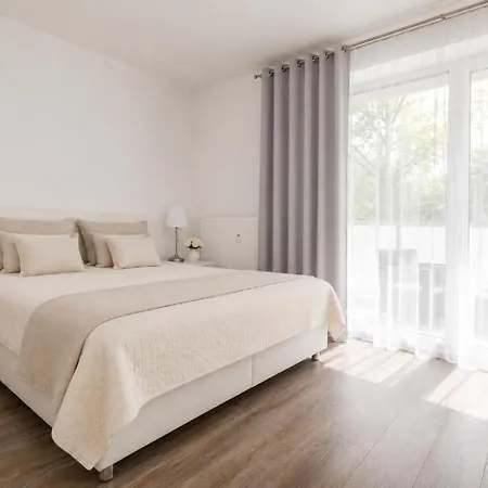 Lejlighed Alure Residences 1 & 24h Self Check-in, Free Parking In Front Of The Building, New Building, Terrace, Cafe With Breakfast In The Building, Next To The Aqua Park