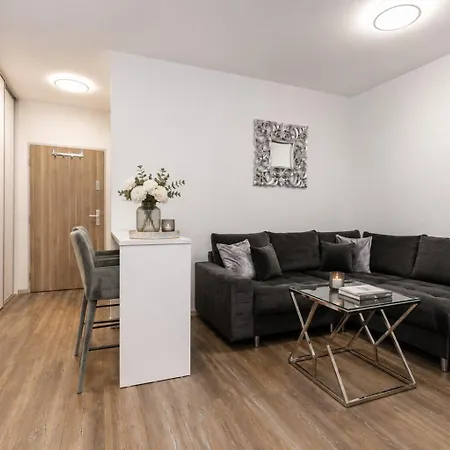 Lejlighed Alure Residences 1 & 24h Self Check-in, Free Parking In Front Of The Building, New Building, Terrace, Cafe With Breakfast In The Building, Next To The Aqua Park *