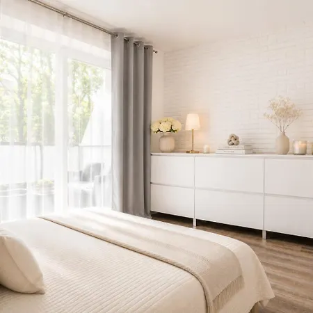 Alure Residences 1 & 24h Self Check-in, Free Parking In Front Of The Building, New Building, Terrace, Cafe With Breakfast In The Building, Next To The Aqua Park Lejlighed