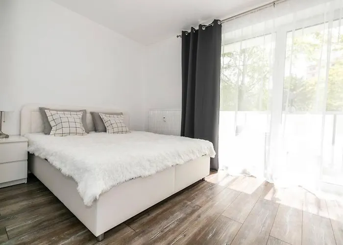 Alure Residences 1 & 24h Self Check-in, Free Parking In Front Of The Building, New Building, Terrace, Cafe With Breakfast In The Building, Next To The Aqua Park